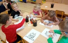 Galeria aktualności Kolorowy Potw&oacute;r w naszym przedszkolu 107 56