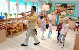 Galeria aktualności Rozmowa słońca z wiatrem - w indiańskich rytmach. 110 6