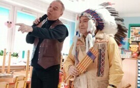 Galeria aktualności Rozmowa słońca z wiatrem - w indiańskich rytmach. 110 14