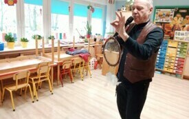 Galeria aktualności Rozmowa słońca z wiatrem - w indiańskich rytmach. 110 17