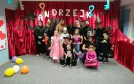 Galeria aktualności Zabawy andrzejkowe w grupie IV. 115 16