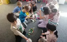 Galeria aktualności Dzień kolorowej skarpetki. 8