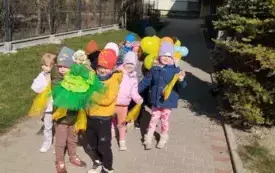 Galeria aktualności Zabawy na powitanie wiosny w grupie II. 7
