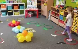 Galeria aktualności Zabawy na powitanie wiosny w grupie II. 17