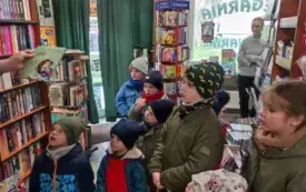Galeria aktualności Wycieczka do księgarni. 4