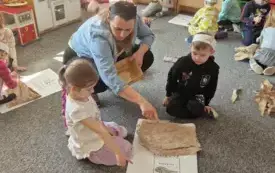 Galeria aktualności Wiosenne zabawy zielonej żaby. 6