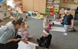 Galeria aktualności Wiosenne zabawy zielonej żaby. 9