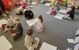 Galeria aktualności Wiosenne zabawy zielonej żaby. 14