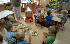 Galeria aktualności "Zmysłowe spotkanie z warzywami i owocami!" 10