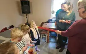 Galeria aktualności Wycieczka do pasieki. 2