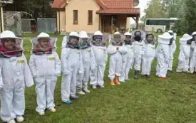 Galeria aktualności Wycieczka do pasieki. 10
