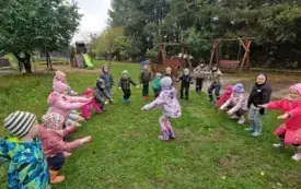 Galeria aktualności Wycieczka do pasieki. 23