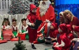 Galeria aktualności Uroczystość choinkowa w grupie II. 7