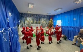 Galeria aktualności Uroczystość choinkowa w grupie II. 14