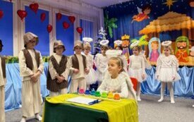 Galeria aktualności Dzień Babci i Dziadka w przedszkolu. 10