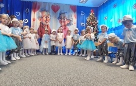 Galeria aktualności Dzień Babci i Dziadka w przedszkolu. 39