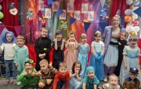 Galeria aktualności Bal karnawałowy. 64