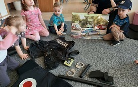 Galeria aktualności Spotkanie z tatą policjantem. 1