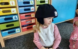 Galeria aktualności Spotkanie z tatą policjantem. 9