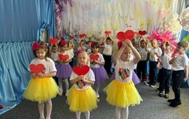 Galeria aktualności Dzień Mamy i Taty w grupach I, II i III 11