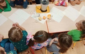 Galeria aktualności Eksperymentujemy i odkrywany. 5