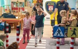 Galeria aktualności Bezpieczna droga do przedszkola. 96 4