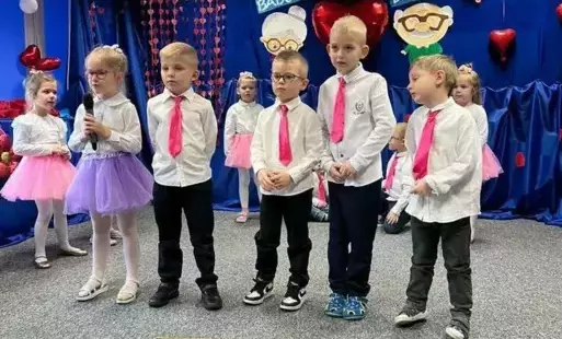 Zdjęcie do Dzień Babci i Dziadka w grupach III i V.
