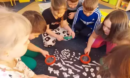 Zdjęcie do Prehistoryczne odkrycia małych paleontolog&oacute;w.