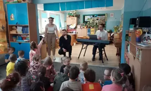 Zdjęcie do Wiosenny koncert w przedszkolu.